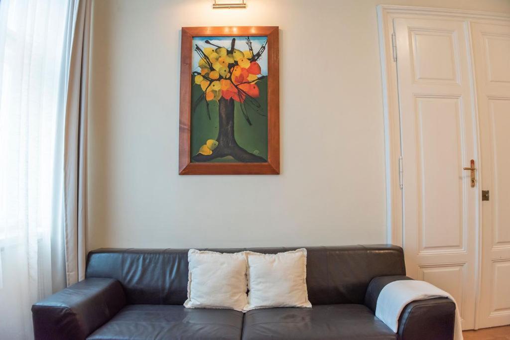 Velky Apartman Братислава Екстер'єр фото