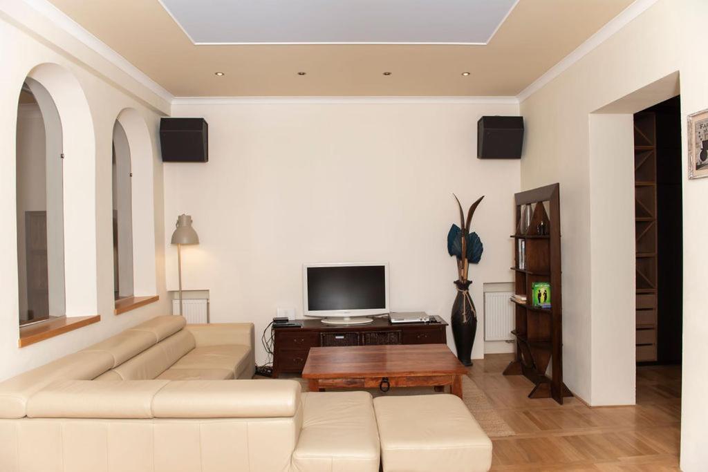 Velky Apartman Братислава Екстер'єр фото