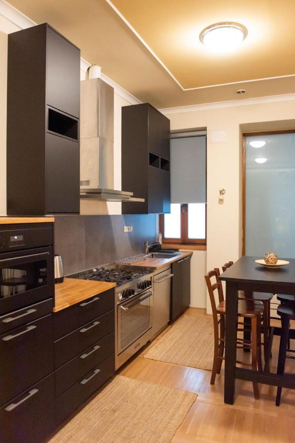 Velky Apartman Братислава Екстер'єр фото